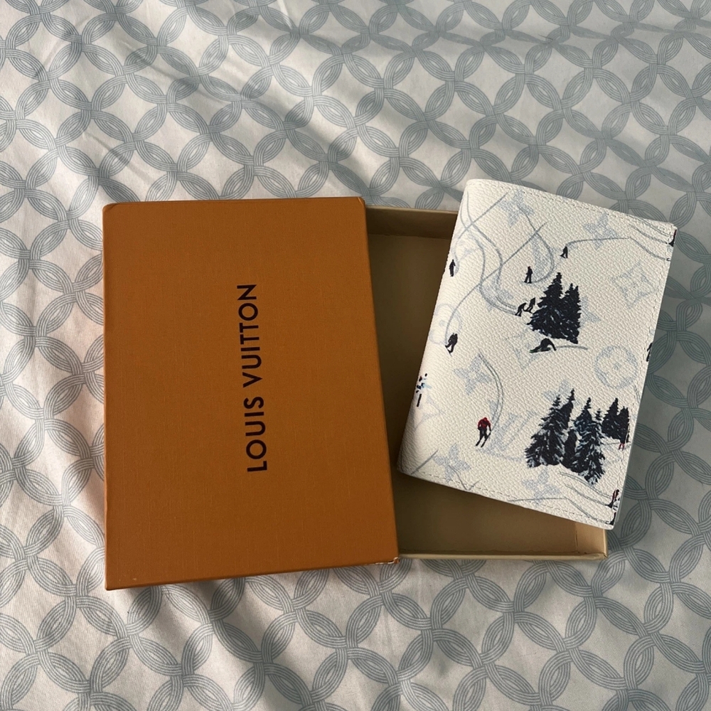 Louis Vuitton Snowboarding Passport Holder